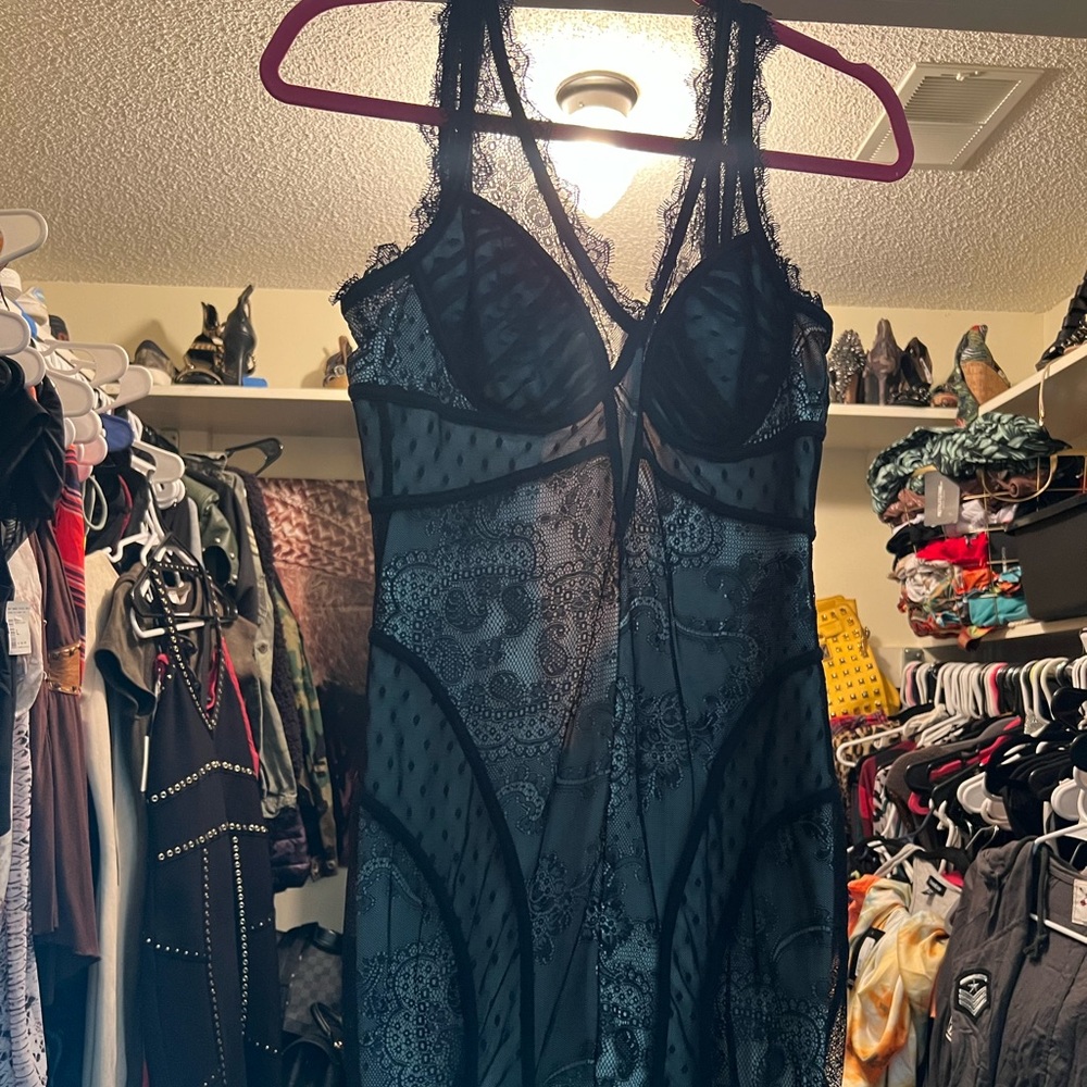 Bebe dress